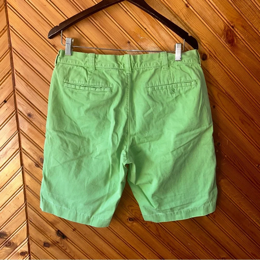 J. Crew Green Cotton shorts men’s sz 32